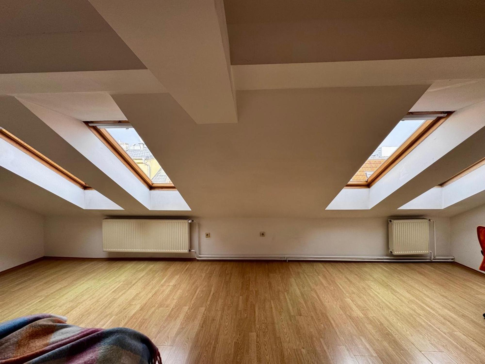 120 M2 Apartment In The Centre Of The Old Town บราติสลาวา ภายนอก รูปภาพ
