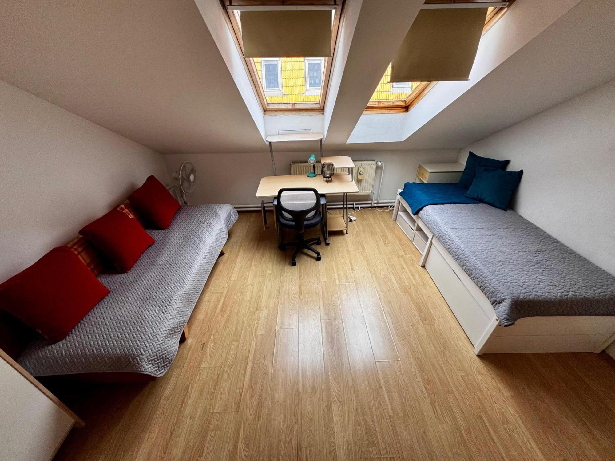120 M2 Apartment In The Centre Of The Old Town บราติสลาวา ภายนอก รูปภาพ